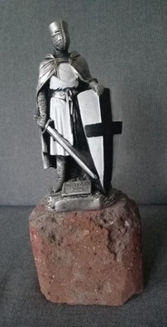 Figura Rycerz Krzyżacki z XIII w.na cegle