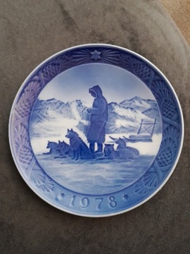 Porcelanowy talerz dekoracyjny "Royal Copenhagen"