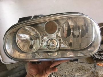 Lampa lewa przednia Golf IV 