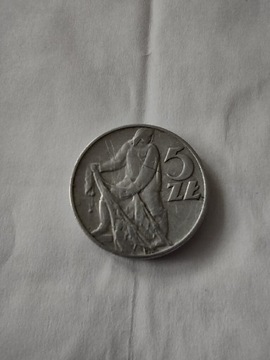 Moneta polska 5 zł z Rybakiem z 1974 roku.