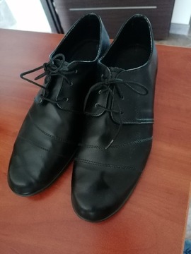 Buty chłopięce komunijne rozm. 36