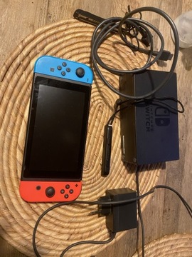 Nintendo Switch V1 (pod CFW)