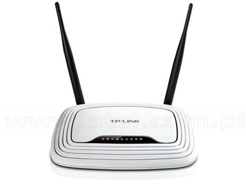   Router TP-LINK TL-WR841N