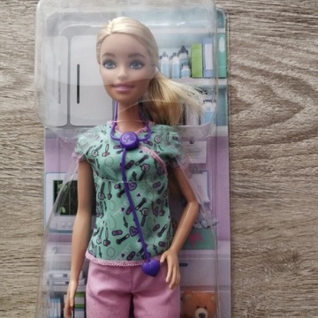 Lalka Barbie Pielęgniarka GTW 39