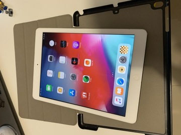 Tablet iPad Air A1474, WiFi, 32 GB. 