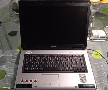 Laptop Toshiba Satellite L40-12X 17"" 