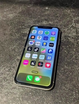 iPhone 11 biały 96% bateria 