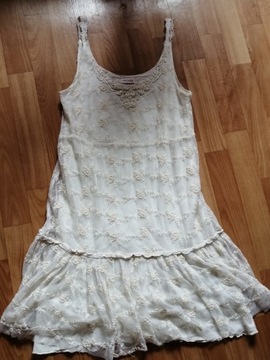 Sukienka koronkowa Orsay 38