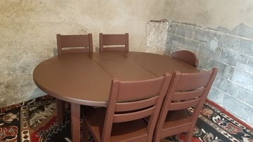 Drewniany stół  i 5 krzeseł