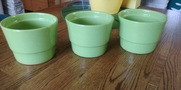 Zestaw 3 ceramicznych zielonych osłonek, doniczek 
