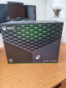 Konsola XBOX SERIES X    NÓWKA SZTUKA! gwarancja 2 lata