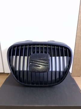 GRILL ATRAPA ZDERZAKA PRZÓD SEAT IBIZA 3/6l