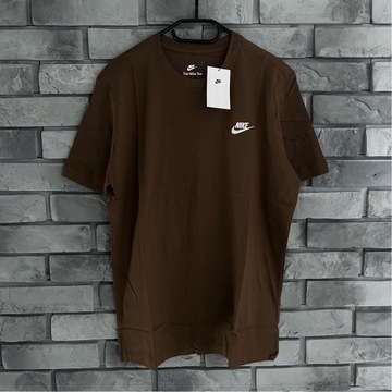 Koszulka t-shirt Nike club haft logo tee brązowa Brown swoosh tech drill