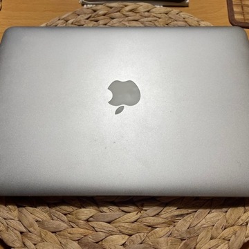 Laptop Apple MacBook Air, A1466, 4/128GB, 13', 1,8