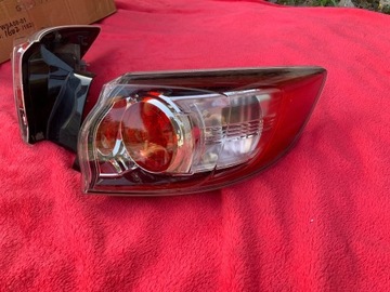 Mazda OE BCW851150D lampa tylna zespolona