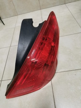 Lampa prawa Peugeot 308 hb