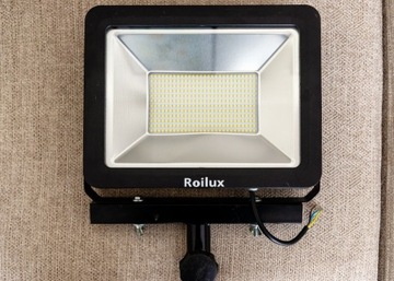 Reflektor LED zewnętrzny z uchwytem