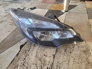 Lampa reflektor Opel Meriva B Ksenon Europa