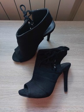 Buty zamszowe czarne, szpilki czarne zabudowane