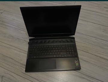 Laptop Hp  podświetlana klawiatura +myszka