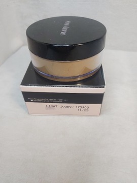 Jedwabisty Puder Wygładzający Light  Ivory