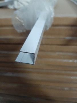 Profil startowy biały aluminiowy 240cm 