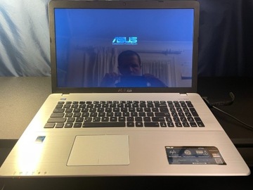 Laptop ASUS X750j i7-1TB SSD-8GB