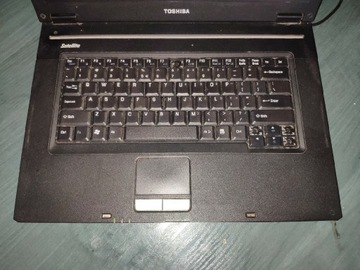 Laptop Toshiba Satellite L30-115