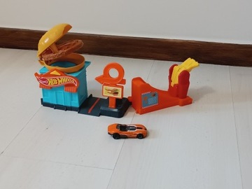 Hot Wheels Zestaw Miesjki Burgerownia FRH28 GPD09