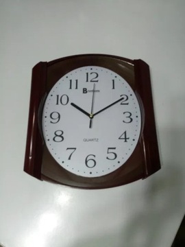 Zegar ścienny owalny 26,4x30,4x8cm