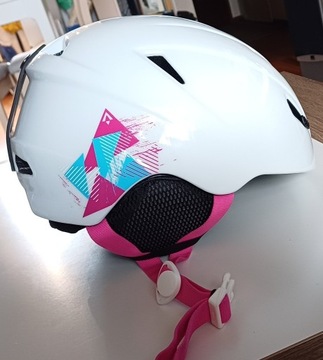 Kask narciarski TECNOPRO, z "miękkimi uszami"