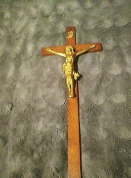 Krzyż z lat 60