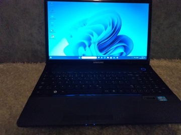 Laptop  SAMSUNG 300 E