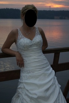 Suknia ślubna amerykańskiej firmy Mori Lee
