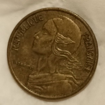 Moneta 5 centymów francuska z 1970 roku 