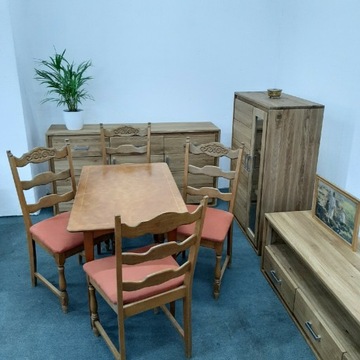 Stół z litego drewna + 4 krzesła