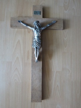  Krzyż drewniany,  Jezus na krzyżu