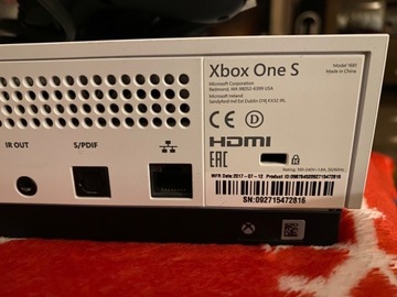 Sprzedam konsole Xbox one S