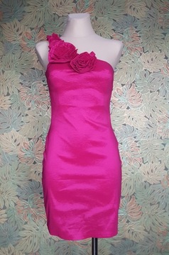 Sukienka różowa z kwiatami sylwester studniówka