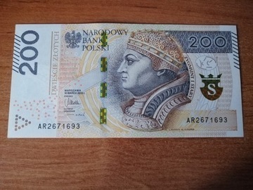 Banknot 200 zł seria AR