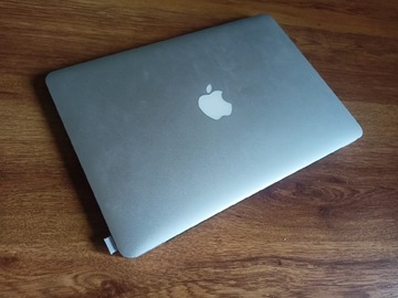 MacBook Pro 8gb/128gb Retina 13' 2015r.