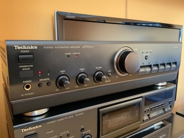 Wzmacniacz Technics A700MK3.