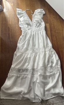 Biała sukienka koronkowa boho falbany
