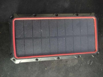 Powerbank 36000mAh z indukcją i panelem solarnym