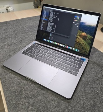 Laptop MacBook Pro 13,3 2020 i7/16 GB/512GB