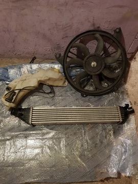 Intercooler Fiat Freemont 2.0 i zbiornik wyrównawc