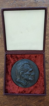 Medal w etui Witold Wierzbicki sygnatura