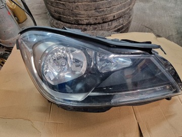 Mercedes W204 lampa prawa po liftowa