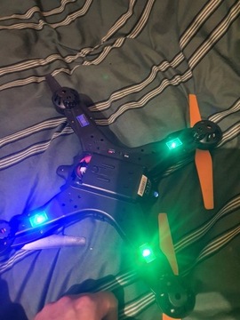 Dron goclover predator  