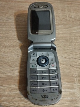Motorola V235 niesprawdzony